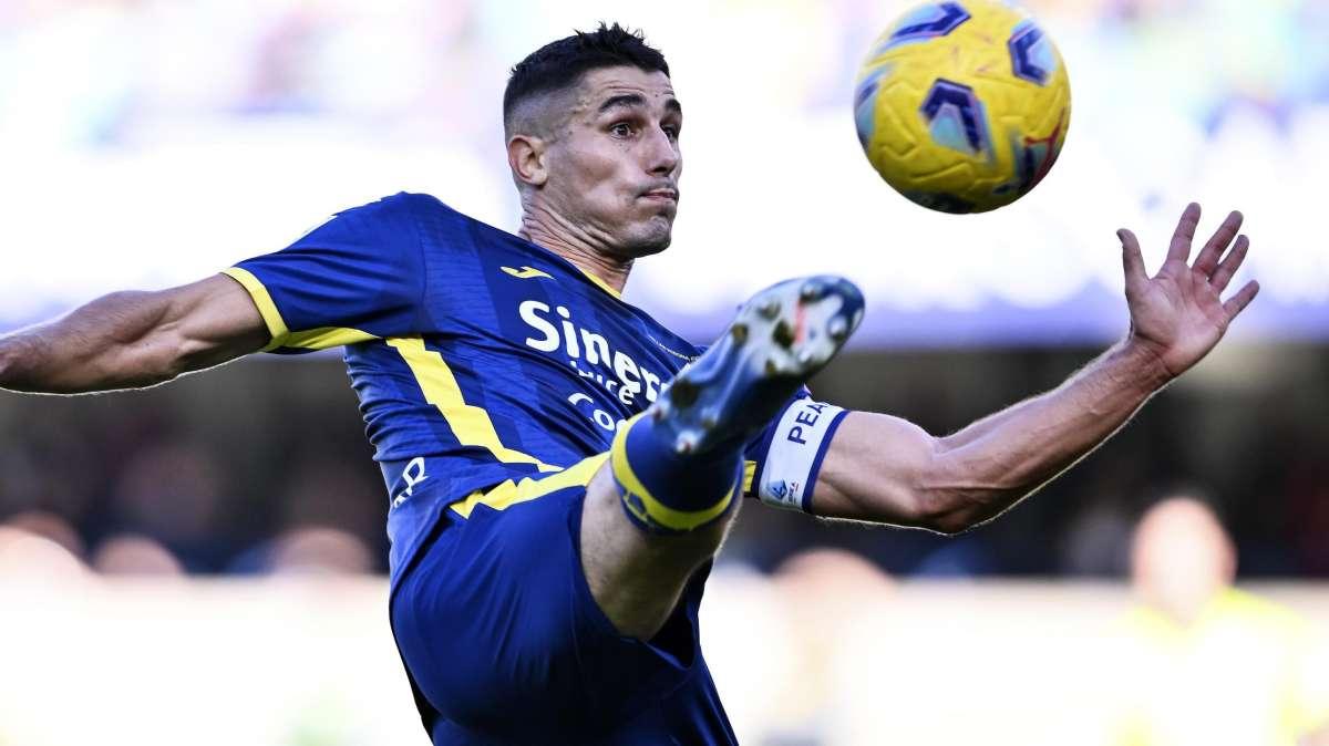 CdS - Il Napoli pensa a Mazzocchi: Zanoli la possibile chiave dell'affare. L'alternativa è l'ex Inter Faraoni 