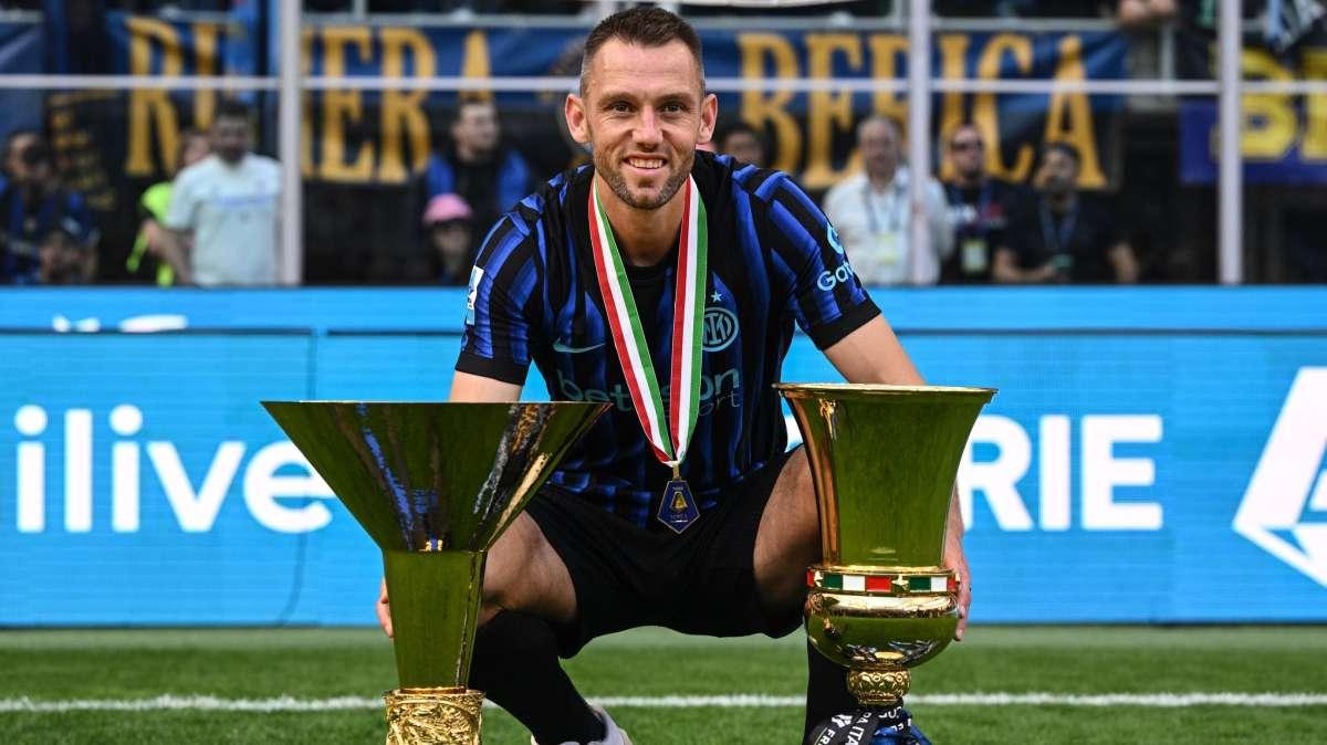 GdS - Inter-De Vrij, rinnovo o estero. Per Mkhitaryan ingaggio al ribasso