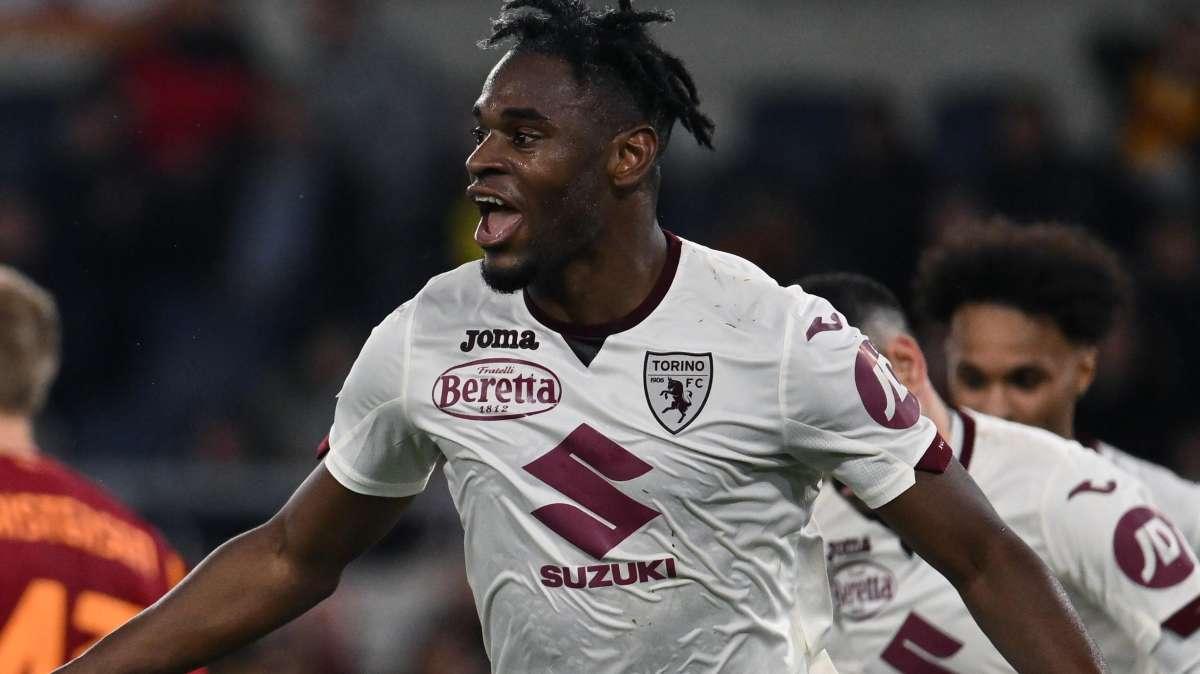 Zapata: "L'Inter merita lo scudetto, Lautaro e Thuram davanti a tutti". Poi esalta Dzeko, De Vrij e Calhanoglu 