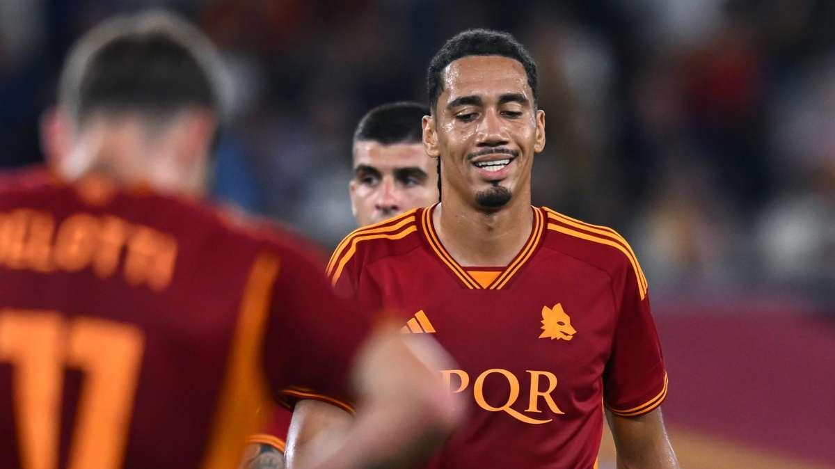 CdS - Roma, Mourinho ritrova Smalling: il difensore sarà pronto per l'Inter 