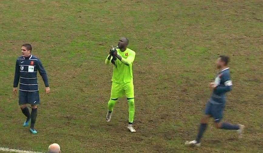 Daffe, visita speciale ad Appiano per il portiere vittima di razzismo in Eccellenza  