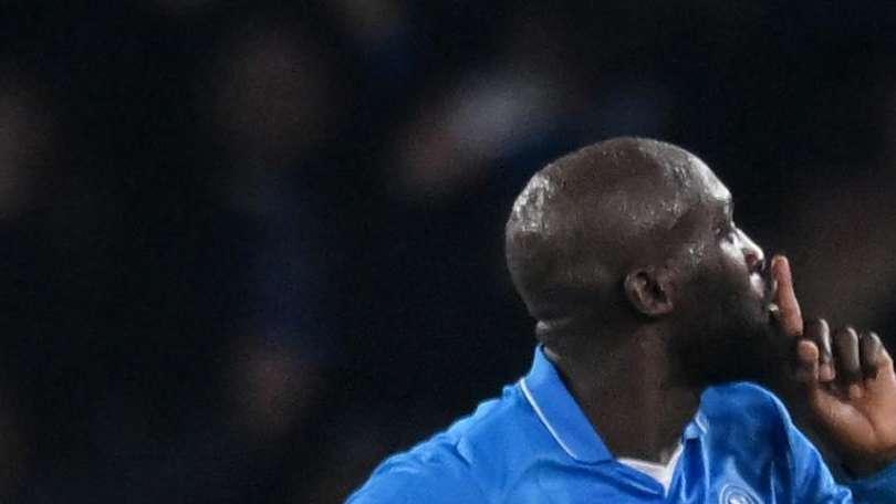 Il Napoli piazza un macigno sul cammino per lo Scudetto: Juve battuta 2-1 in rimonta al Maradona