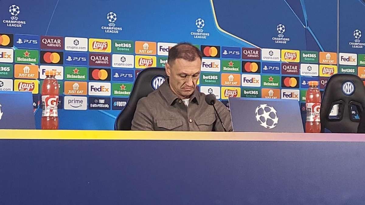 Kairat, Urazbakhtin in conferenza: "Con queste partite diventiamo più forti. Satpayev ha un potenziale enorme"