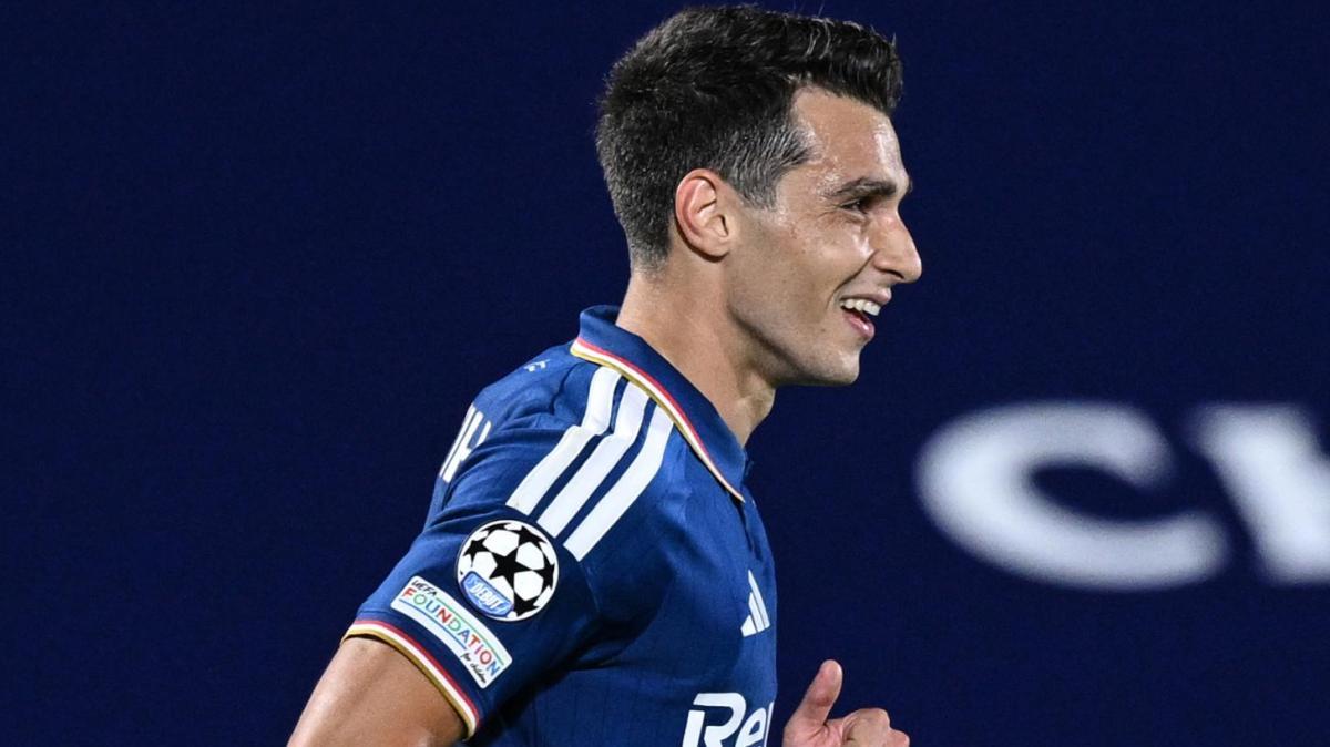 Como, Douvikas: "Vicecapocannoniere dietro Lautaro, la cosa fa piacere"