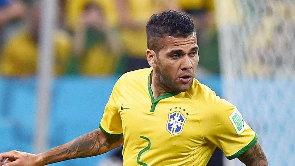 Dani Alves, l'agente: "Il giocatore rimane al Barça"