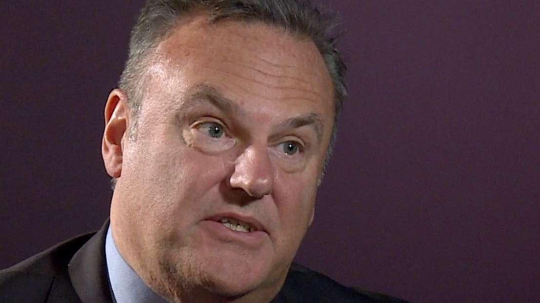 Covid-19, il presidente del Burnley avvisa: "Se non finiremo questa stagione, ad agosto saremo senza soldi"