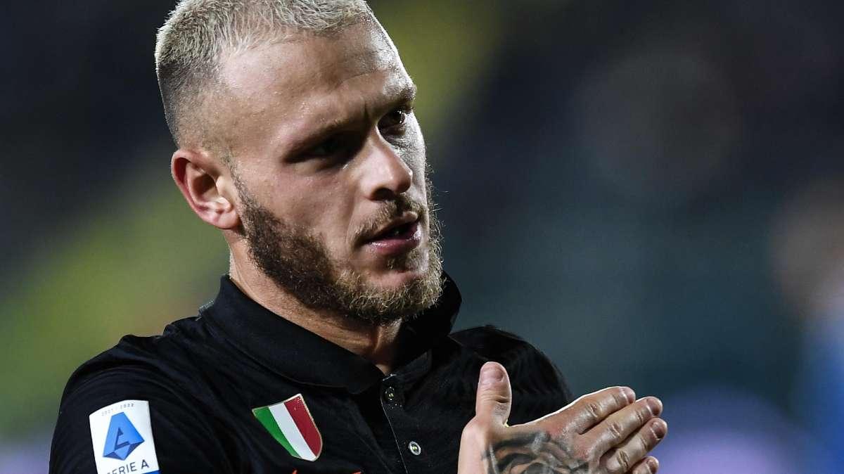 Sky - Napoli-Inter, Dimarco al posto di Bastoni. Attacco, ballottaggio aperto 