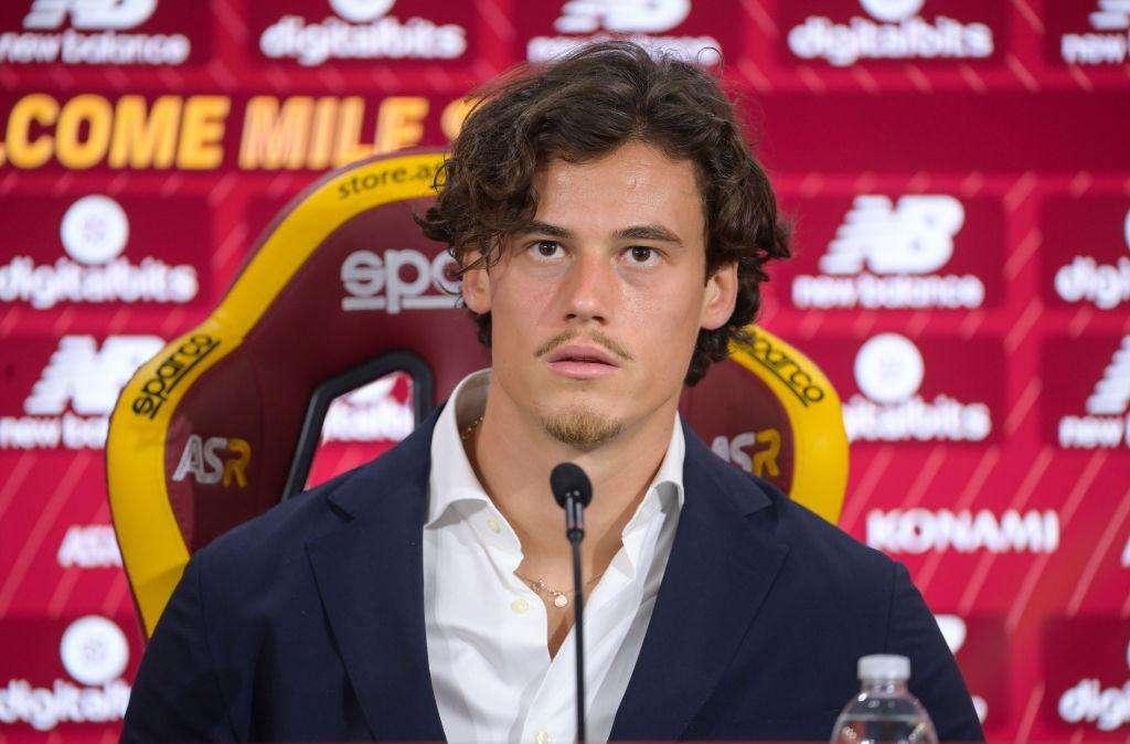 Svilar: "Mourinho allenatore incredibile, mai avrei pensato di giocare per lui"