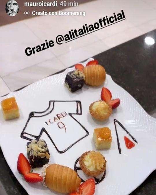 Da Alitalia un simpatico omaggio dolciario per Mauro Icardi