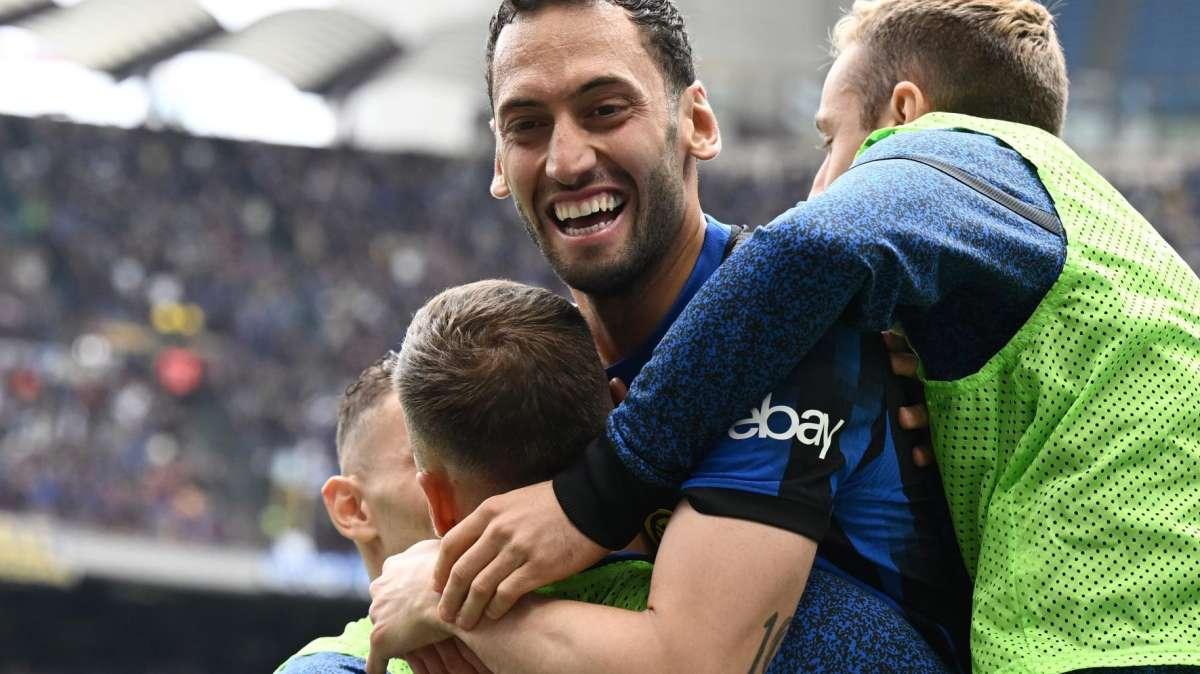 Inter-Torino, le pagelle - Mkhitaryan senza senso, nuovi orizzonti per Calhanoglu. Inzaghi sapeva