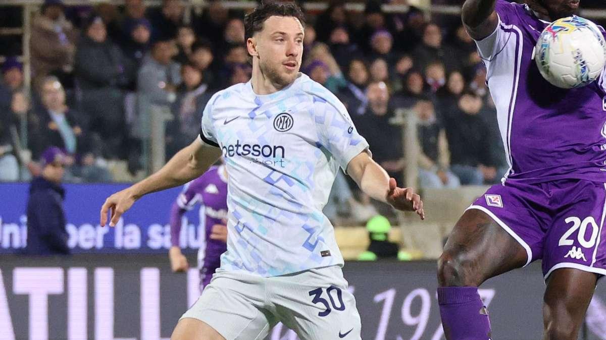 Giudice sportivo - Carlos Augusto squalificato: salterà Inter-Roma. Sesta sanzione per Barella, terza per Dimarco 