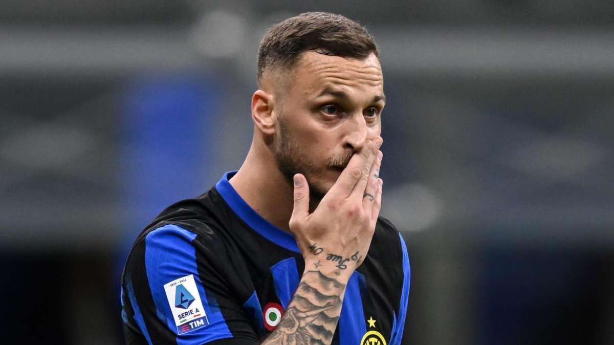 Festa nello spogliatoio dell'Inter. Arnautovic: "Complimenti ragazzi, auguri. Siamo campioni d'Italia"
