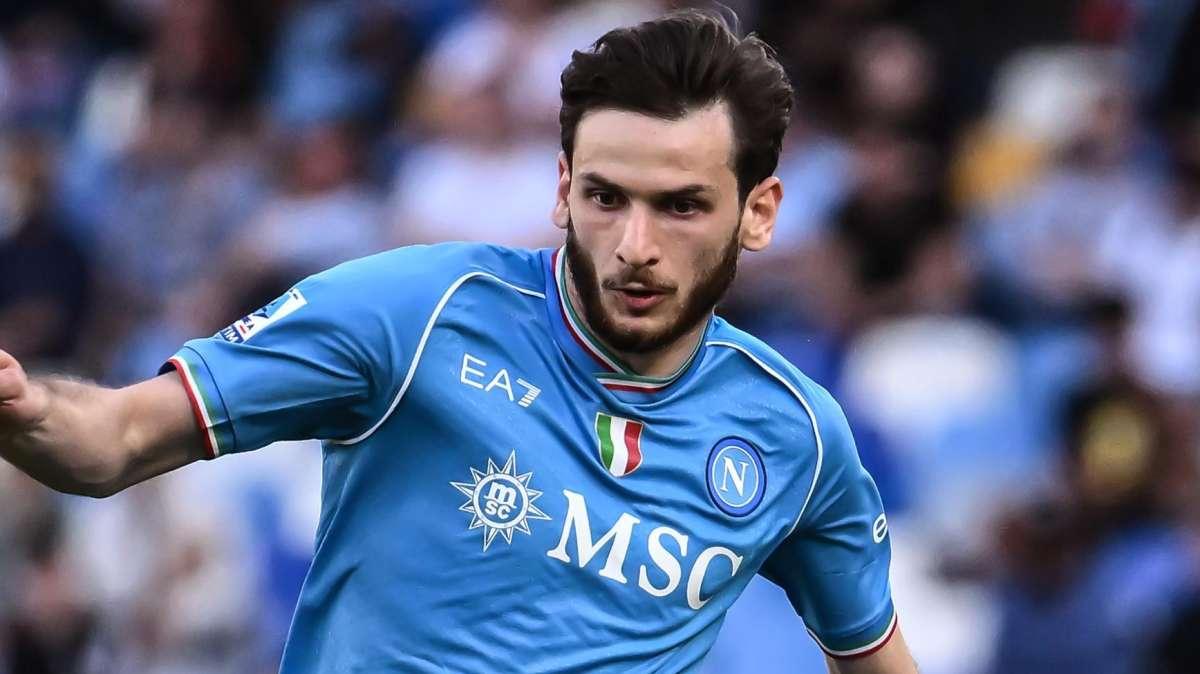 Serie A, punizione perfetta contro la Fiorentina: a Kvaratskhelia il premio del miglior gol del mese di maggio
