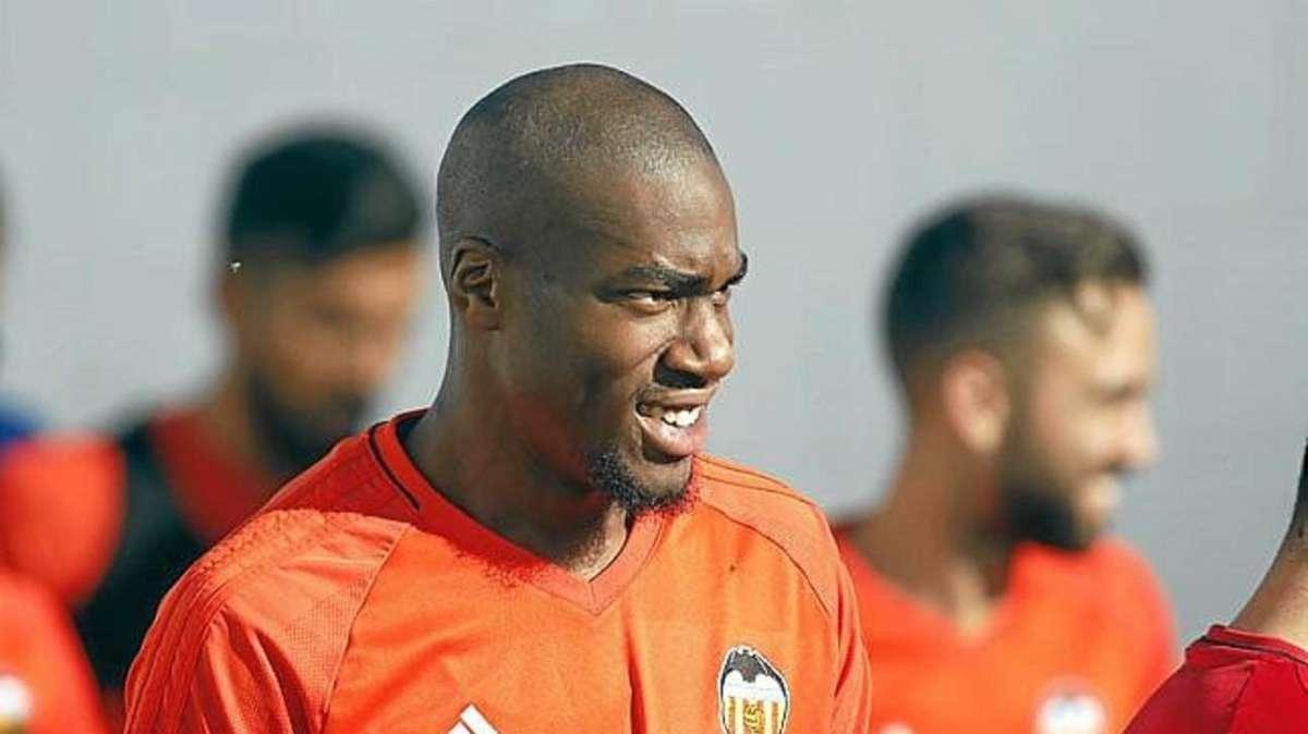 From UK - Il riscatto di Kondogbia da parte del Valencia è in dubbio. Liverpool pronto a farsi avanti