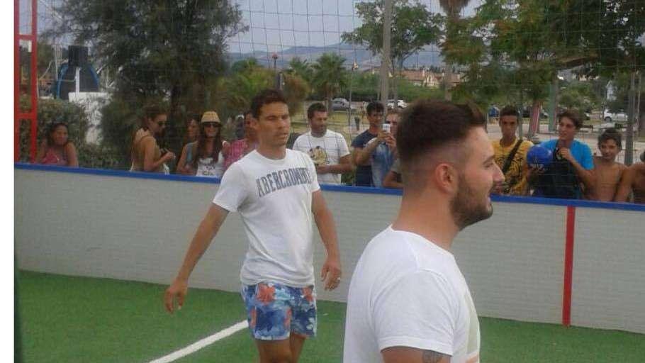 Qualche ora di relax per Hernanes: eccolo in Calabria