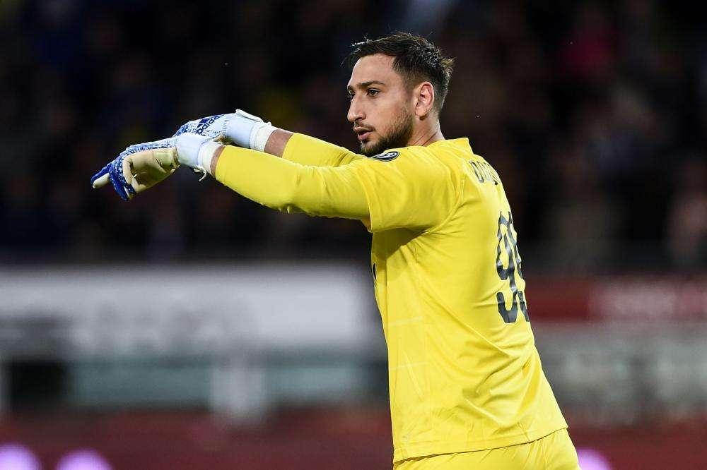 Milan, Donnarumma: "Il derby va oltre tutto. Handanovic? Grandissimo portiere che ha una qualità che mi piace"