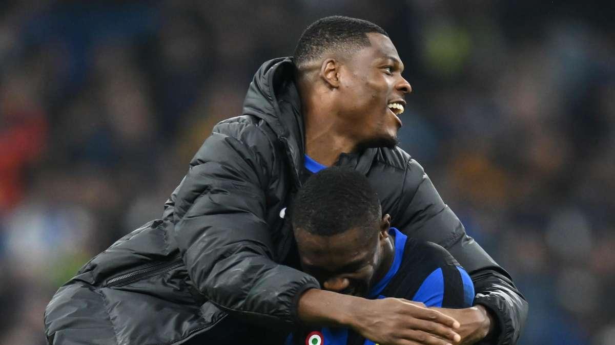 Ceccarini: "Thuram nei radar del PSG. Nessun passo avanti per il rinnovo di Dumfries, olandese destinato a partire"