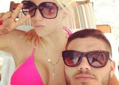 Icardi precisa: "Con Wanda da un anno e sette mesi"