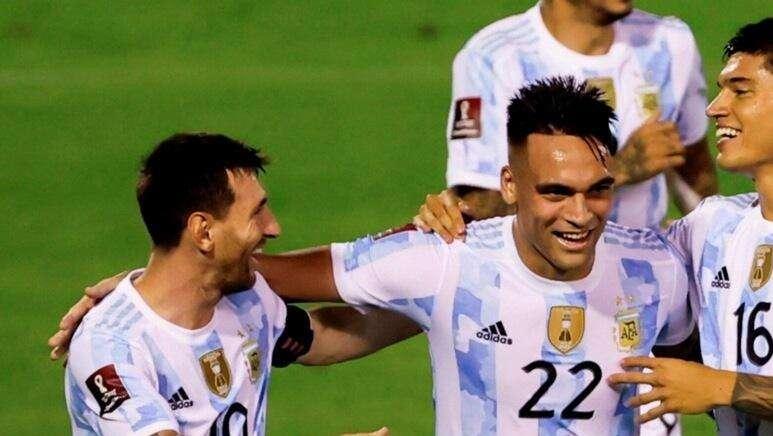 I giocatori dell'Argentina via prima dai club per il Mondiale? La Serie A dribbla, la FIFA parla chiaro: le due posizioni