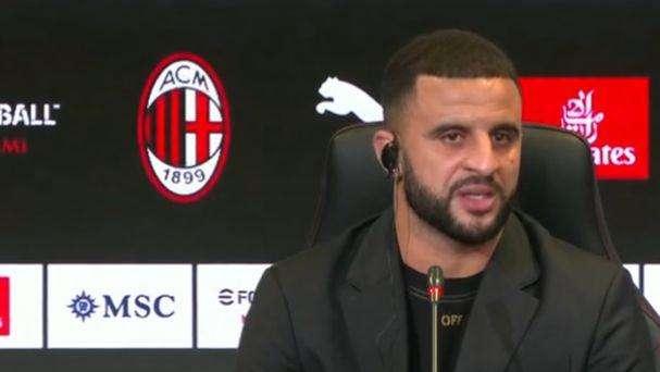 Milan, Walker: "Ho già giocato contro l'Inter, ma il derby sarà diverso. A Manchester fu una partita a scacchi"