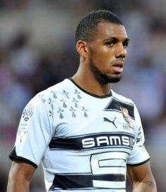 M'Vila, c'è da battere la concorrenza dell'Arsenal