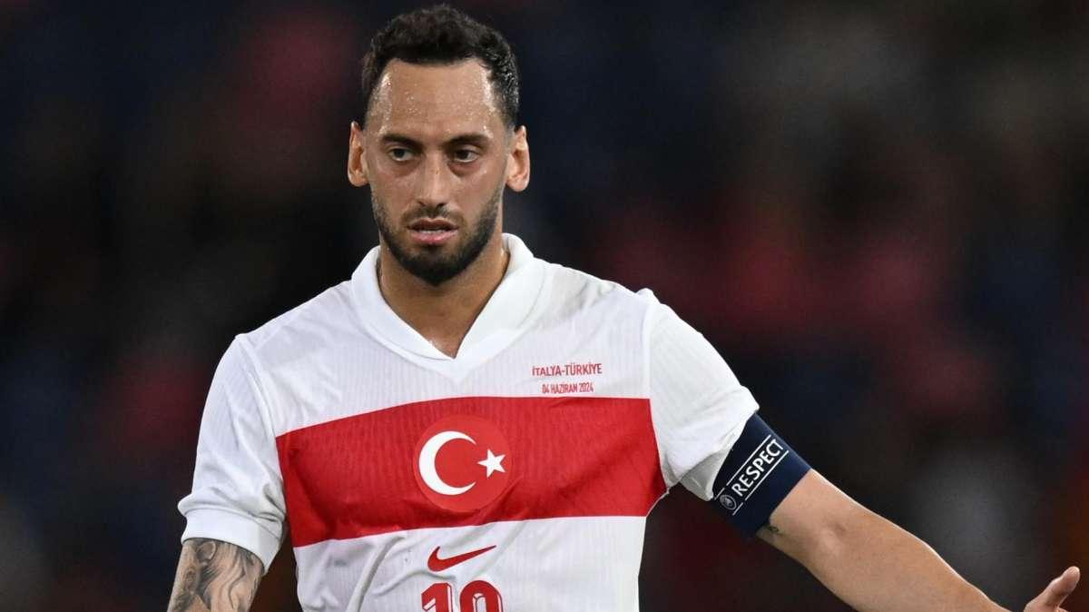Calhanoglu: "L'addio all'Amburgo non è stato piacevole, ecco perché. Sono ancora molto dispiaciuto"