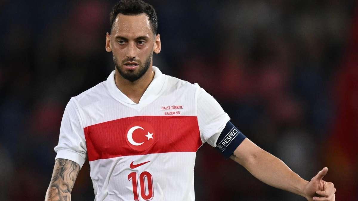 Corsera - Nessun segnale dal Bayern e da Calhanoglu: l'Inter fa il prezzo, Marotta e Ausilio sicuri di una cosa