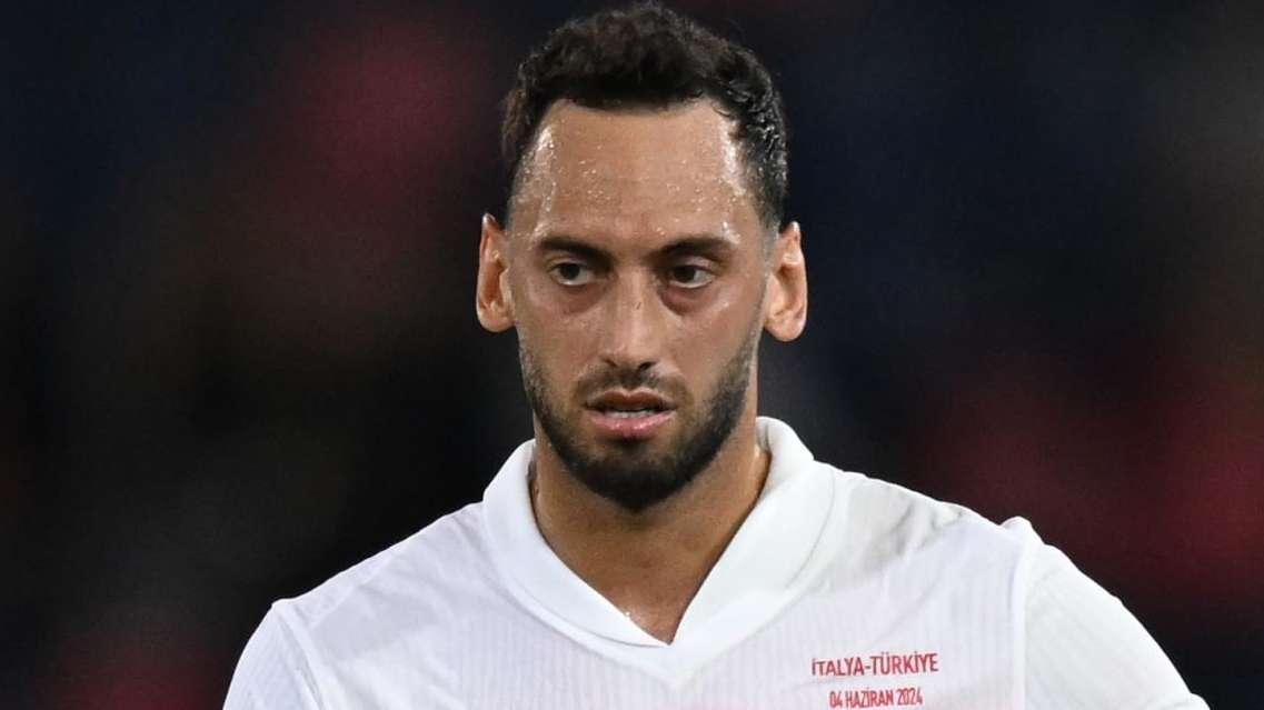 Turchia, Özcan: "Calhanoglu porta qualità speciali. Soprattutto lo ammirano i giovani"