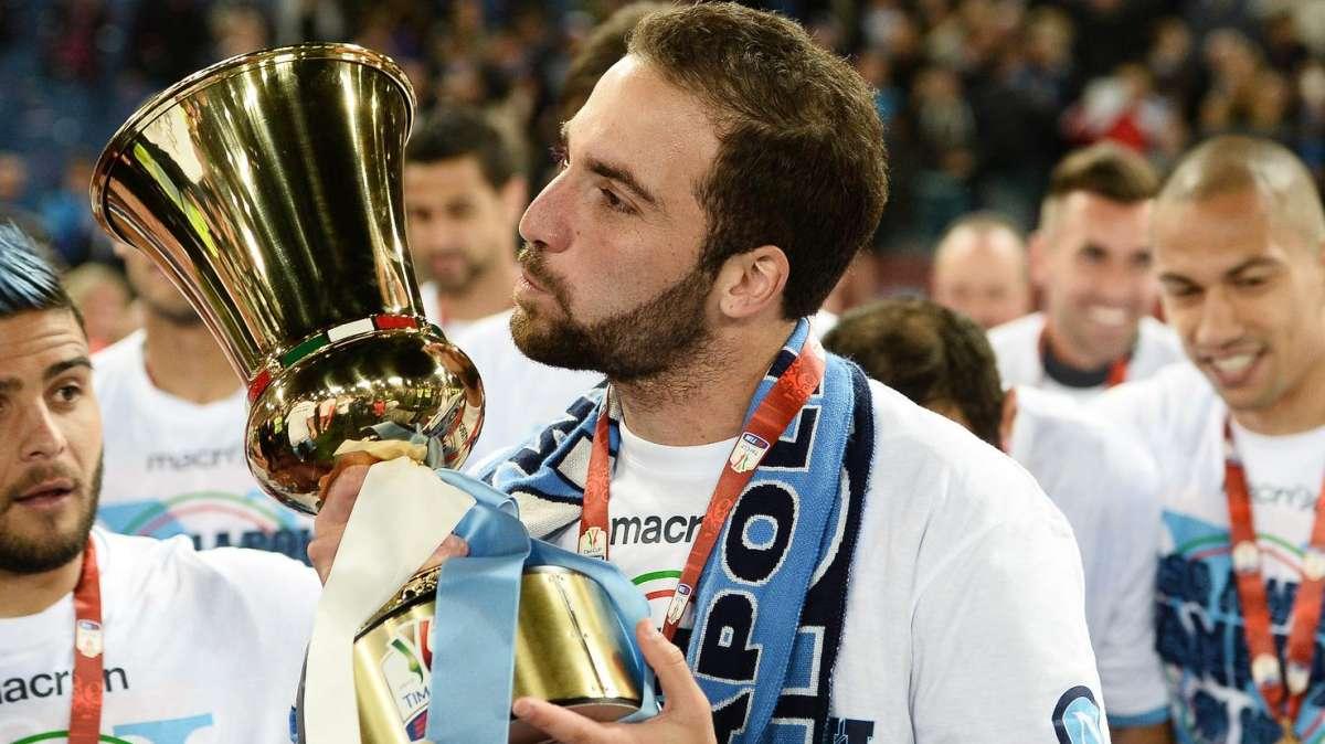 In Spagna: "Higuain al Barça". Ma il Napoli nega tutto