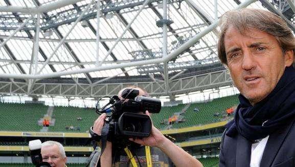 Derby, Mancini: "Con Tevez in campo..."