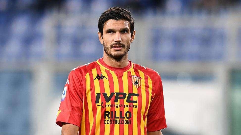 Lecce a meno un mese dall'Inter, Tuia: "Il distacco dalla Serie B alla Serie A è abissale"