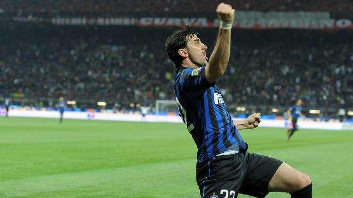 Gli auguri di Diego Milito a Javier Zanetti 