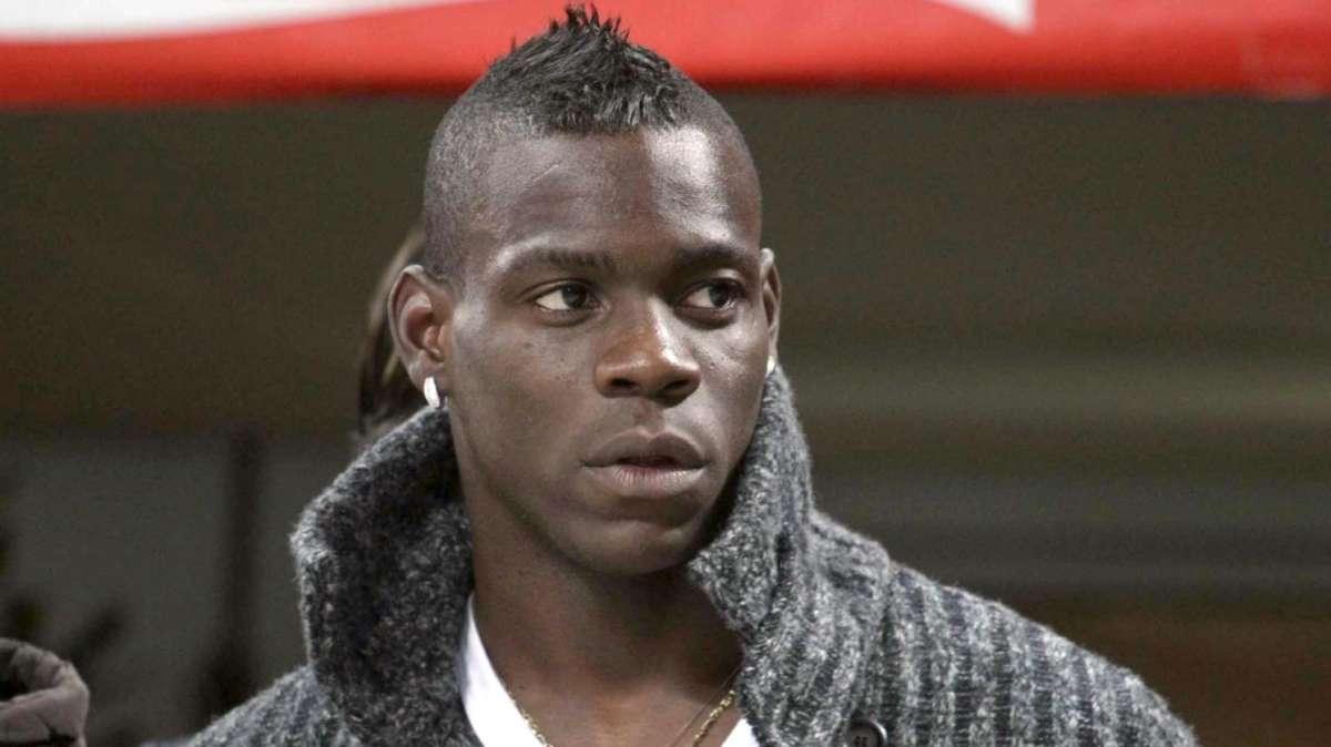 Raiola: "Per Balotelli operazione scongiurata". Ma...