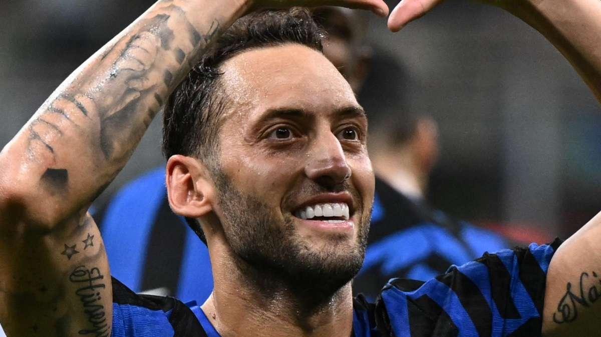 Calhanoglu: "Ho ricevuto offerte, ma sono stato chiaro sul mio futuro. Turchia? Ho un obiettivo personale"