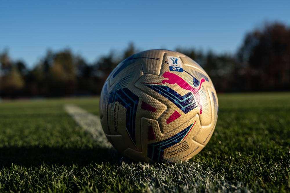 FOTO - Supercoppa Italiana, presentato il pallone dedicato con cui si giocherà in Arabia