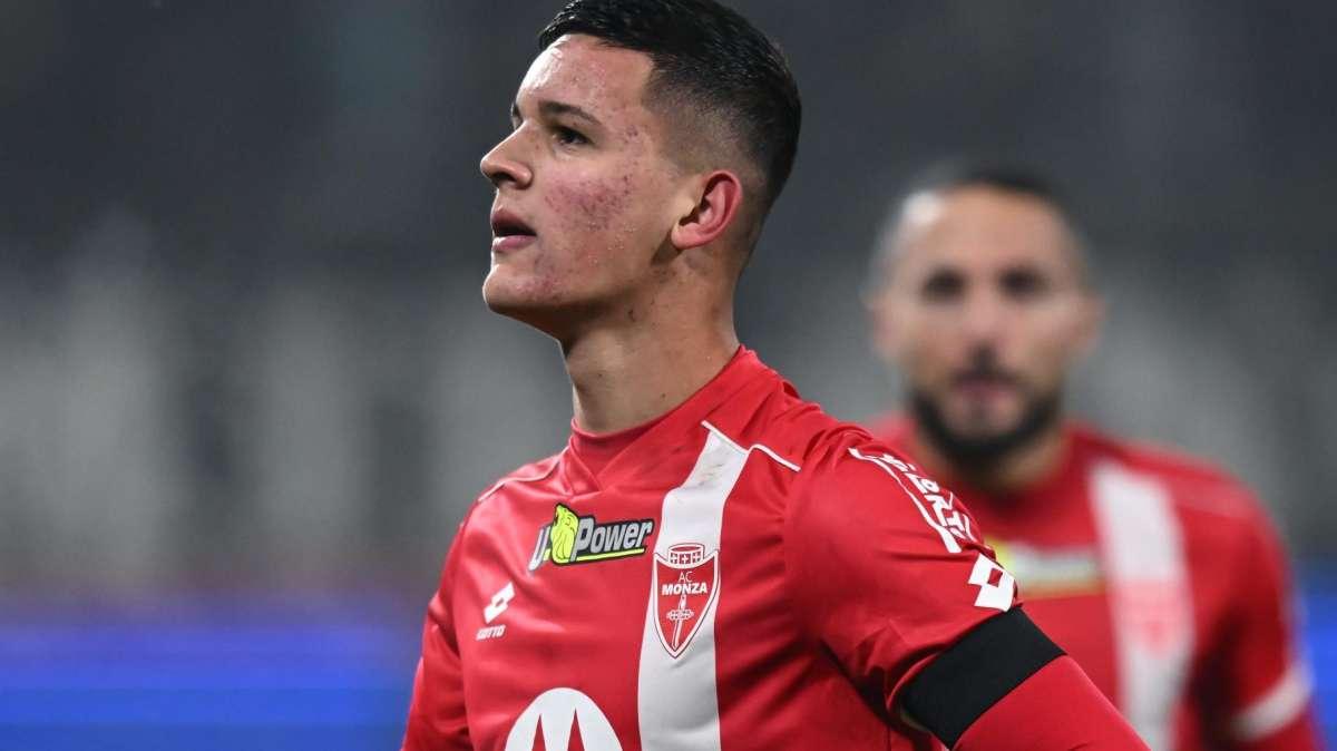 GdS - Valentin Carboni, la Fiorentina mette sul piatto 20 milioni di euro. L'Inter chiude la porta: è incedibile 