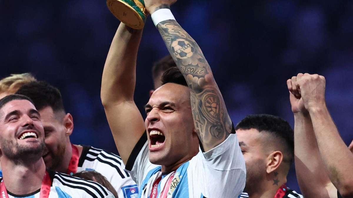 L'Argentina Mondiale in campo per due amichevoli: tra i convocati Lautaro e la sorpresa V. Carboni. Out Correa 