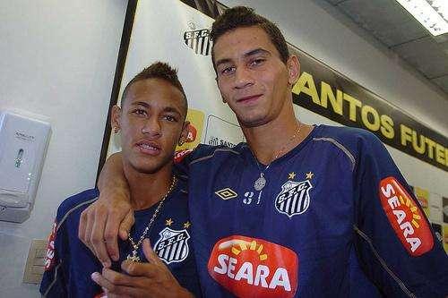 Ganso in compagnia di Neymar