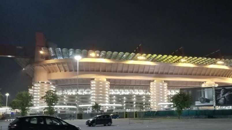 Corsera - Ultras del Barcellona denunciati, le foto in Questura finiscono in rete
