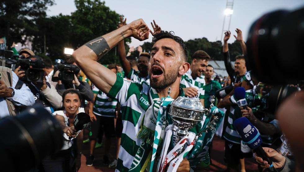 Bruno Fernandes non chiude alla partenza: "Sto bene allo Sporting, ma certi club non si possono rifiutare"