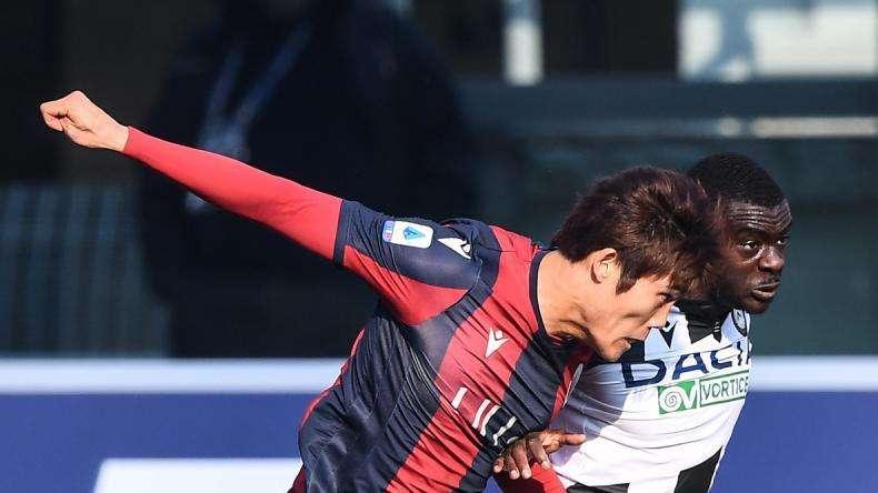 Palacio risponde ad Okaka in pieno recupero: 1-1 tra Bologna e Udinese 