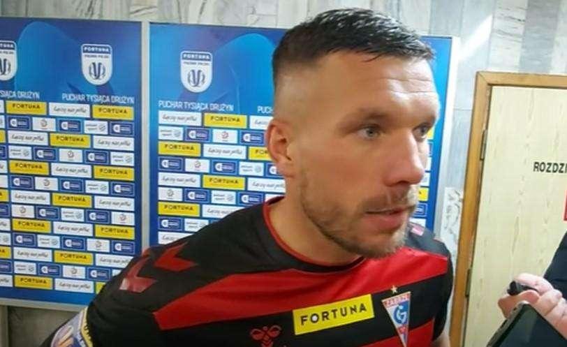 VIDEO - Podolski, gol da urlo: l'ex interista inventa una magia dalla sua metà campo