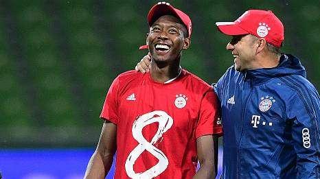Bayern Monaco, Flick coccola Alaba: "Spero che riusciremo a fargli firmare il rinnovo"
