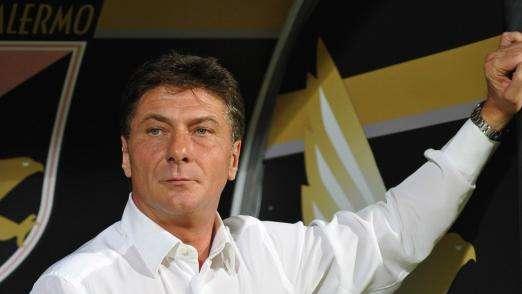 P. T. - Lazio avanti 2-0. A Genova espulso Mazzarri