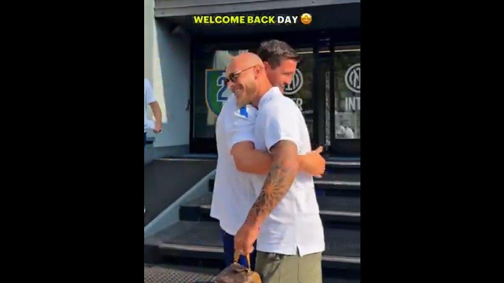Volti rilassati e sorridenti nel 'Welcome back Day' ad Appiano