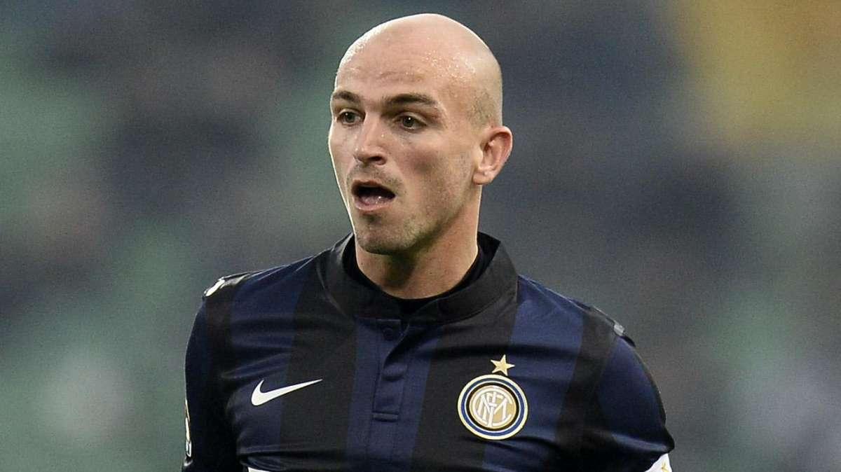 Ag. Cambiasso: "Rinnovo? Deve ancora firmare". Cuchu: "Qui sto bene"