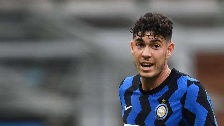 GdS - Bastoni sarà a disposizione per il derby? Anche per lui oggi il verdetto 