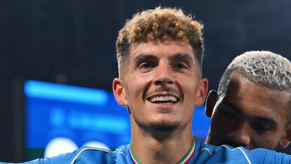 VIDEO - Il Napoli vince anche col Sassuolo: Osimhen e Di Lorenzo lanciano i partenopei