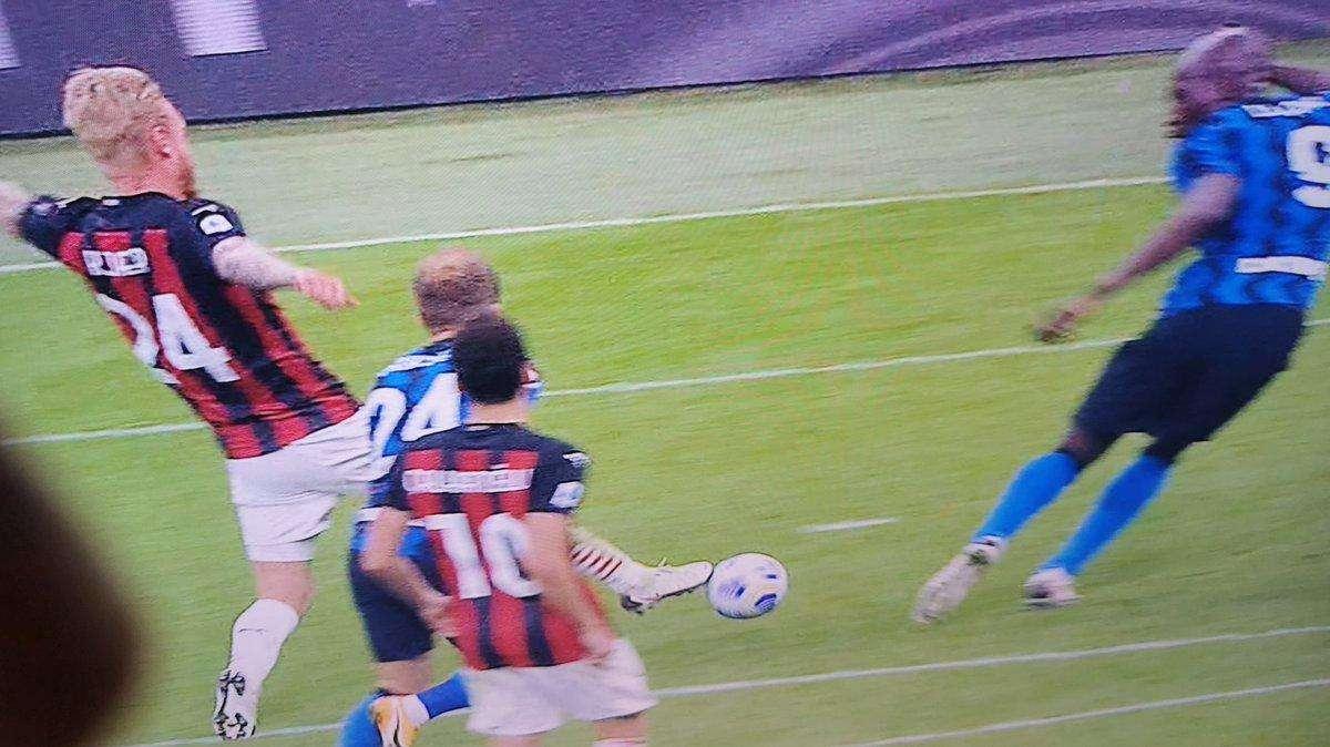 Inter-Milan, la po(r)chade dell'amore cieco