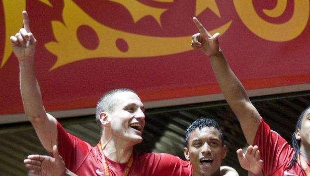 Nani: "Non mi muovo dal Manchester". E Sneijder...